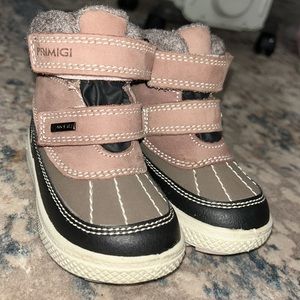 Primigi Winter boots size 6 toddlers